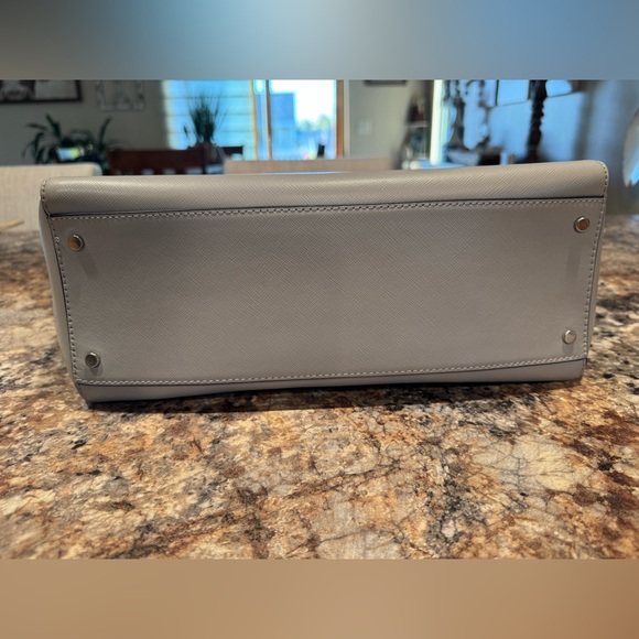 Kate Spade Gray and WhiteTote Bag with matching wallet - Picture 10 of 13